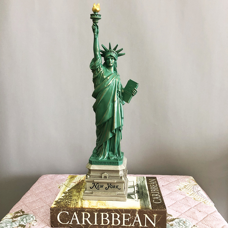 Home Decor New York - Model Statuy Wolności Akcesoria na Biurko