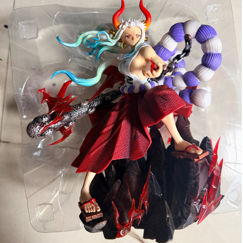 Home Decor Quirky - Figurka One Piece Yamato GK, statuetka