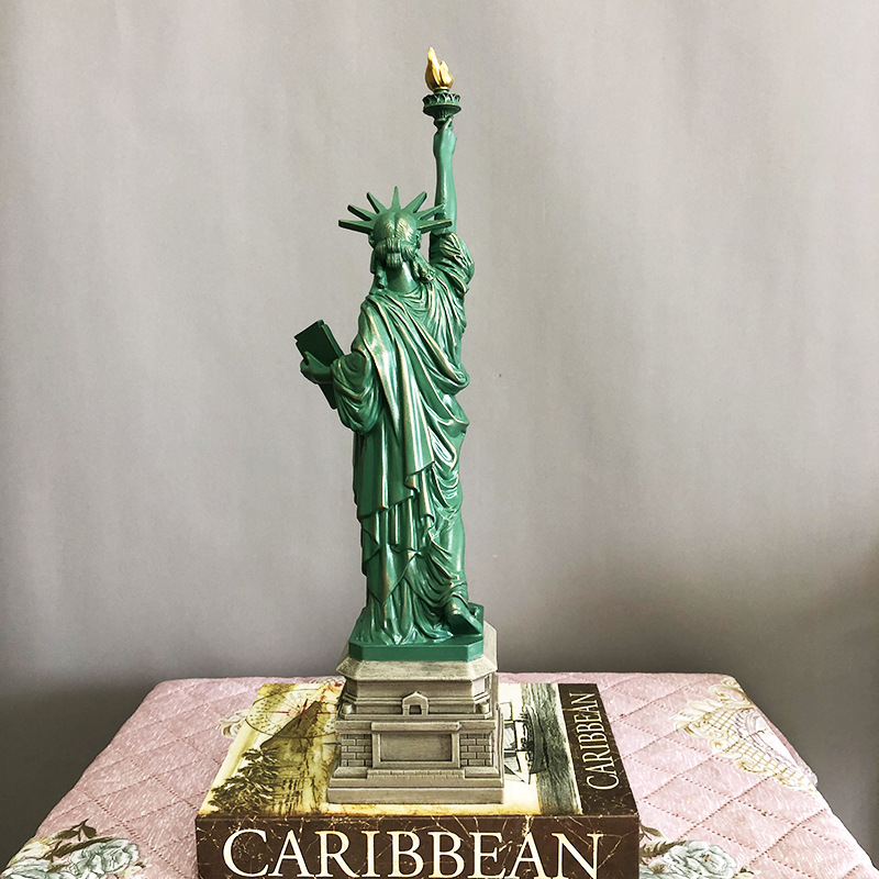 Model Statuy Wolności Akcesori – Home Decor New York recenzja i cena